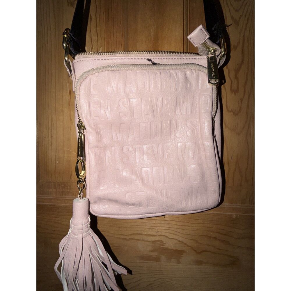 STEVE MADDEN Pale Pink BGlamm Signature Logo Crossbody Bag - Picture 2 of 3